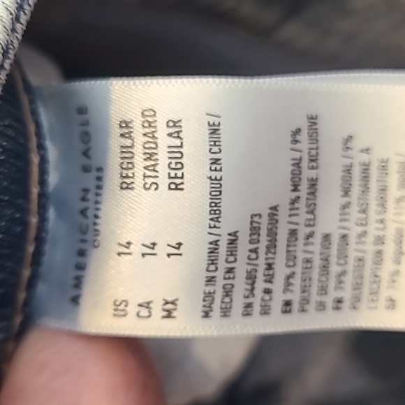 American Eagle Mom Staight Jeans Size 14 Womens. - Picture 4 of 5